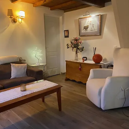 Maison Pleine De Charme