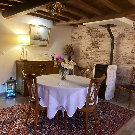 Dom wakacyjny Maison Pleine De Charme Nielles-les-Blequin